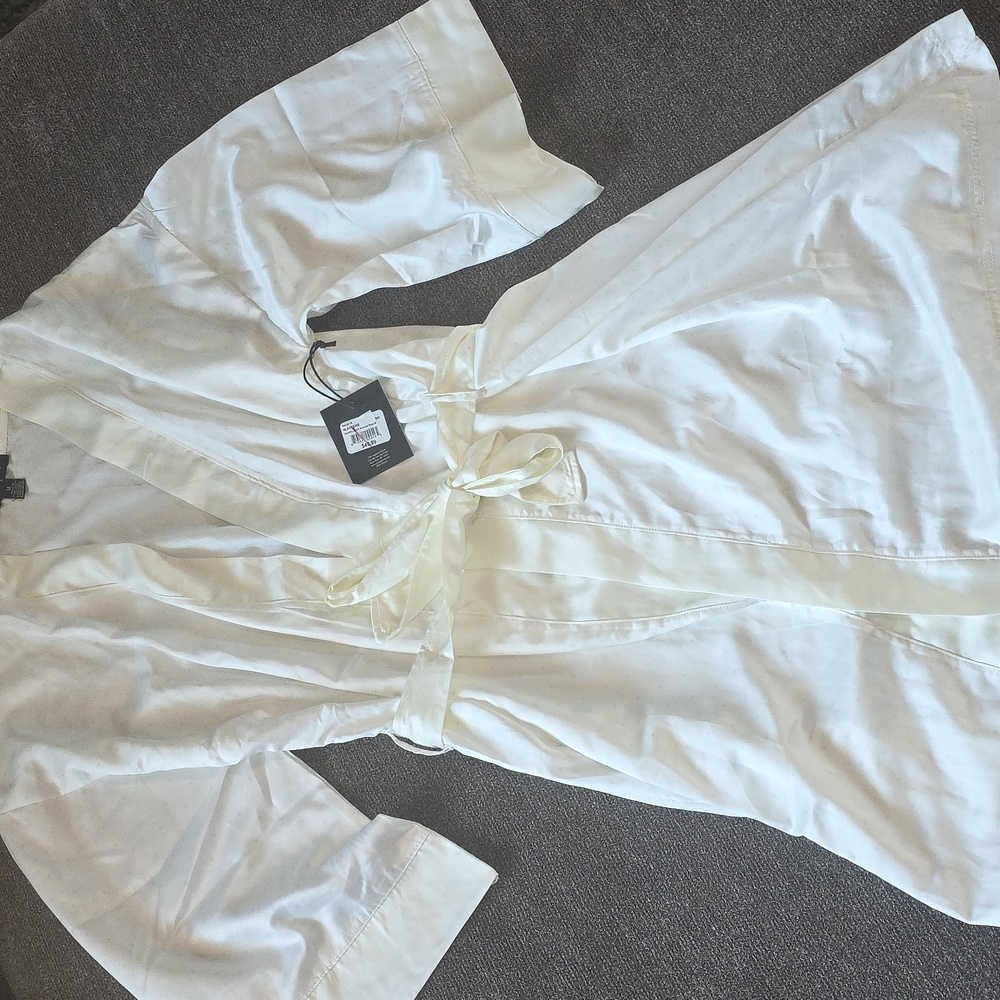 NWT Nanette Lepore Cream Microdot Women's Robe - Picture 1 of 4